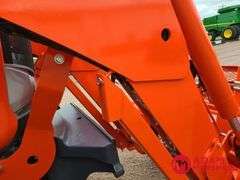2023  Kubota  M7-152 Deluxe  MFWD Tractor w/ Loader