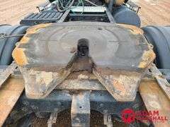 2005  International Harvester  8000  Semi Truck