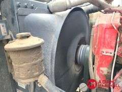 2004  International  9400t  Semi Truck