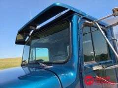 1999  International  9400  Straight Truck