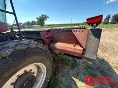 2005  Hesston  9240  Swather