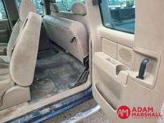 2005  Chevrolet  Silverado 2500  Pickup - Gasoline