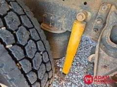 1999  International  9400  Straight Truck