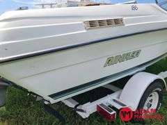 1992  Rinker  186 Captiva  V-Hull Boat - 18FT