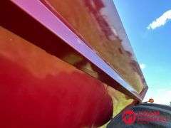 2011  J & M  875-18   Grain Cart