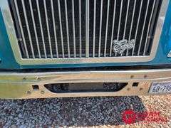 1993  International  Eagle 9300  Straight Truck