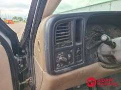 2005  Chevrolet  Silverado 2500  Pickup - Gasoline