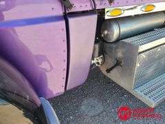 2014  Peterbilt  389  Semi Truck