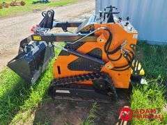 Unused 2024 Land Hero Mini Skid Steer Loader - Gasoline