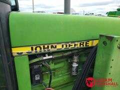 1984  John Deere  2950  Tractor w/Loader