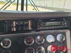 2014  Kenworth  W900  Semi Truck