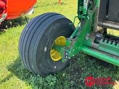 2015  John Deere  569  Mega Wide Plus Round Baler