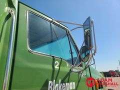 2006  Sterling  9500  Semi Truck