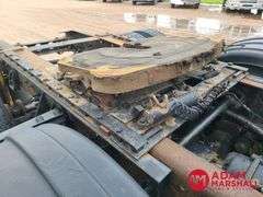 2005  International Harvester  8000  Semi Truck
