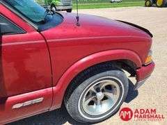 2003  Chevrolet  S10  Pickup - Gasoline