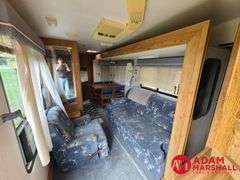 1993  NU-WA  Hitchhiker  Camper Trailer - 30FT