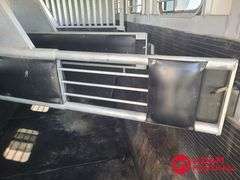 1998  Sundowner  4-Horse Trailer w/ Living Quarters  - 34FT