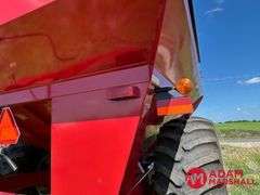 2011  J & M  875-18   Grain Cart