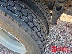 1999  International  9400  Straight Truck
