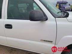 2004  Chevrolet  Silverado 3500  Pickup - Gasoline