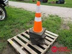 (10) Traffic Cones