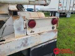 1976  Fruehauf  7000 Gallon Tanker  Trailer