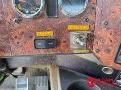 1999  International  9400  Straight Truck