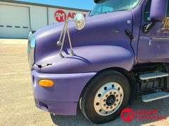 2000  Kenworth  T2000  Semi Truck