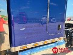 2006  Peterbilt  379  Semi Truck