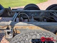 1993  International  Eagle 9300  Straight Truck