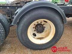 2005  International Harvester  8000  Semi Truck