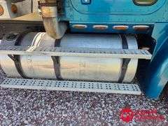 1993  International  Eagle 9300  Straight Truck