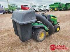 2009  John Deere  LA135  Lawn Mower w Bagger - 42IN