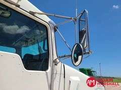 2016  Kenworth  T880  Semi Truck