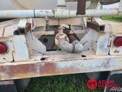 1976  Fruehauf  7000 Gallon Tanker  Trailer