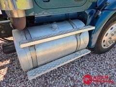 1999  International  9400  Straight Truck