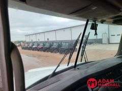 2012  Kenworth  T800  Semi Truck