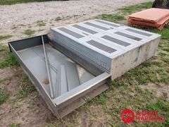 (4) Metal Locker w/ Metal Shelf