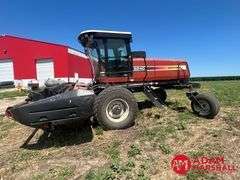 2005  Hesston  9240  Swather