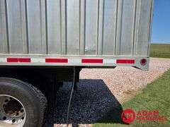 1993  International  Eagle 9300  Straight Truck