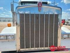 2014  Kenworth  W900  Semi Truck