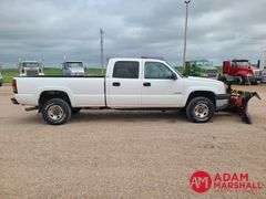 2004  Chevrolet  Silverado 3500  Pickup - Gasoline