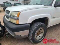 2004  Chevrolet  Silverado 3500  Pickup - Gasoline