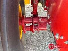 2013  New Holland  BR7090  Specialty Crop Baler