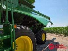 2018  John Deere  S770  Combine