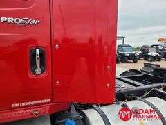 2014  International  Pro Star+  Semi Truck