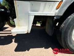 1995  Ford  LTA9000   Semi Truck - Diesel