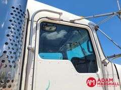 2016  Kenworth  T880  Semi Truck