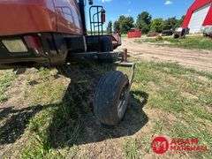 2005  Hesston  9240  Swather