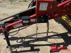 2013  New Holland  BR7090  Specialty Crop Baler